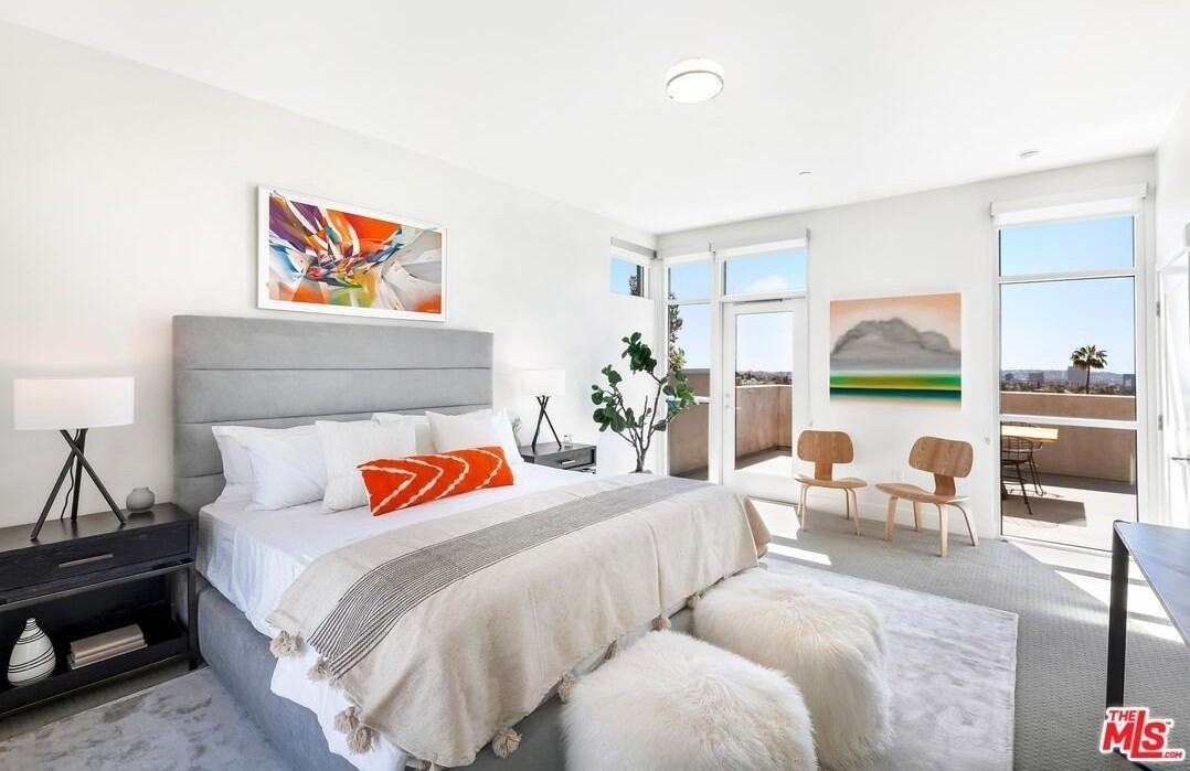 8017 8017 W NORTON Ave unit: Ph3 #PH3 - Photo 7 of 23