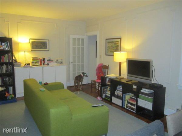 Summerville Court - Photo 3 of 7