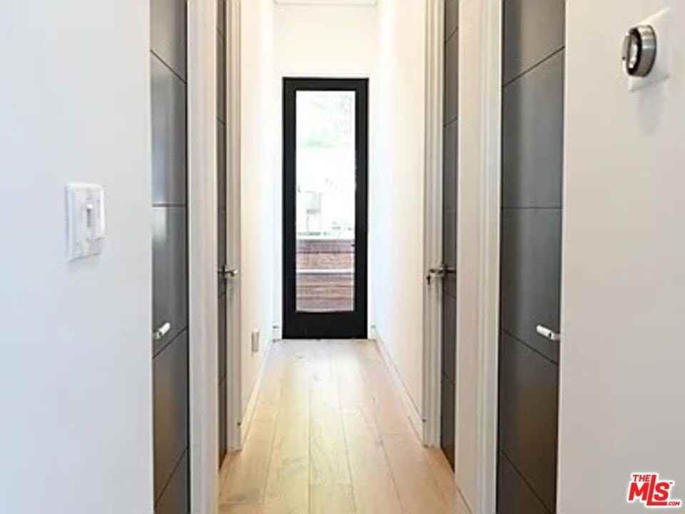 1410 Coronado Terrace - Photo 7 of 27