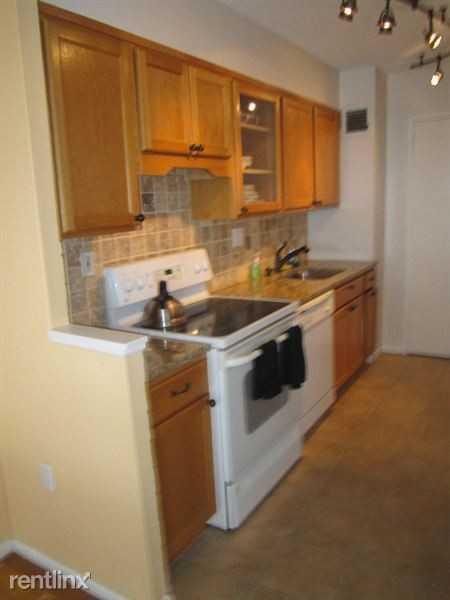 Hayes House - Photo 2 of 8