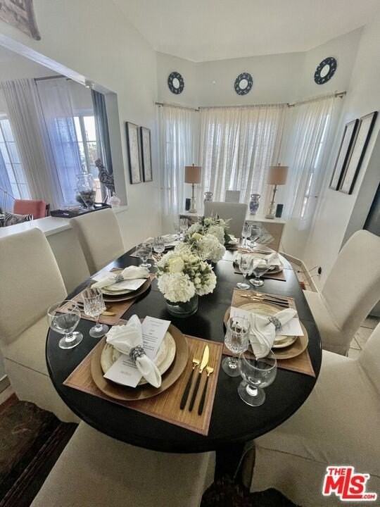 1732 Hauser Blvd - Photo 7 of 20