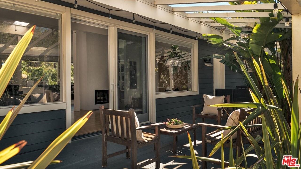 6750 Fernhill Drive - Photo 2 of 20