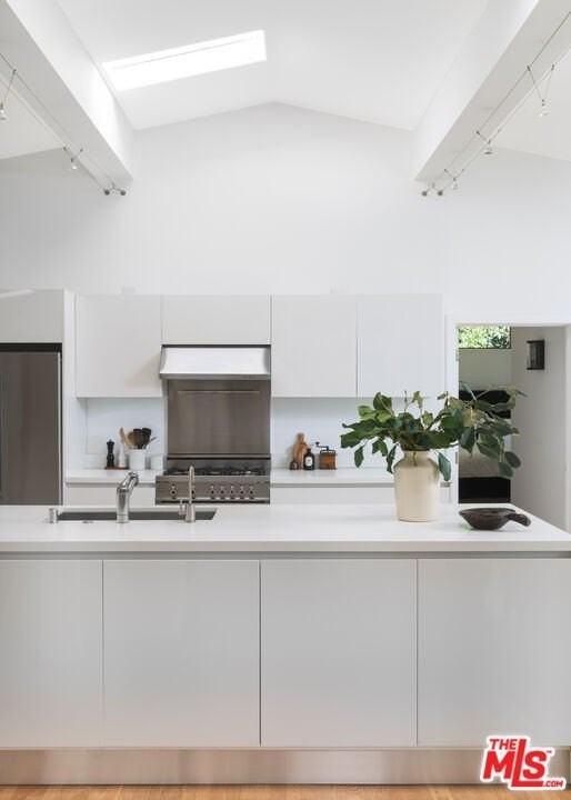 6750 Fernhill Drive - Photo 7 of 20