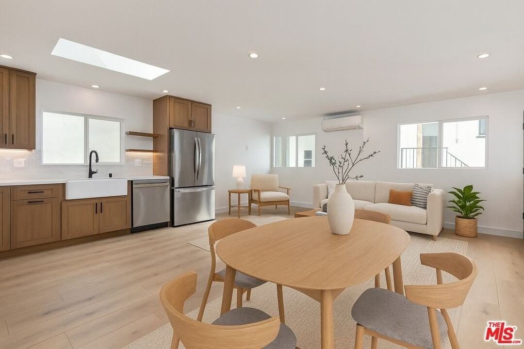 3431 Edgehill Drive - Photo 2 of 17