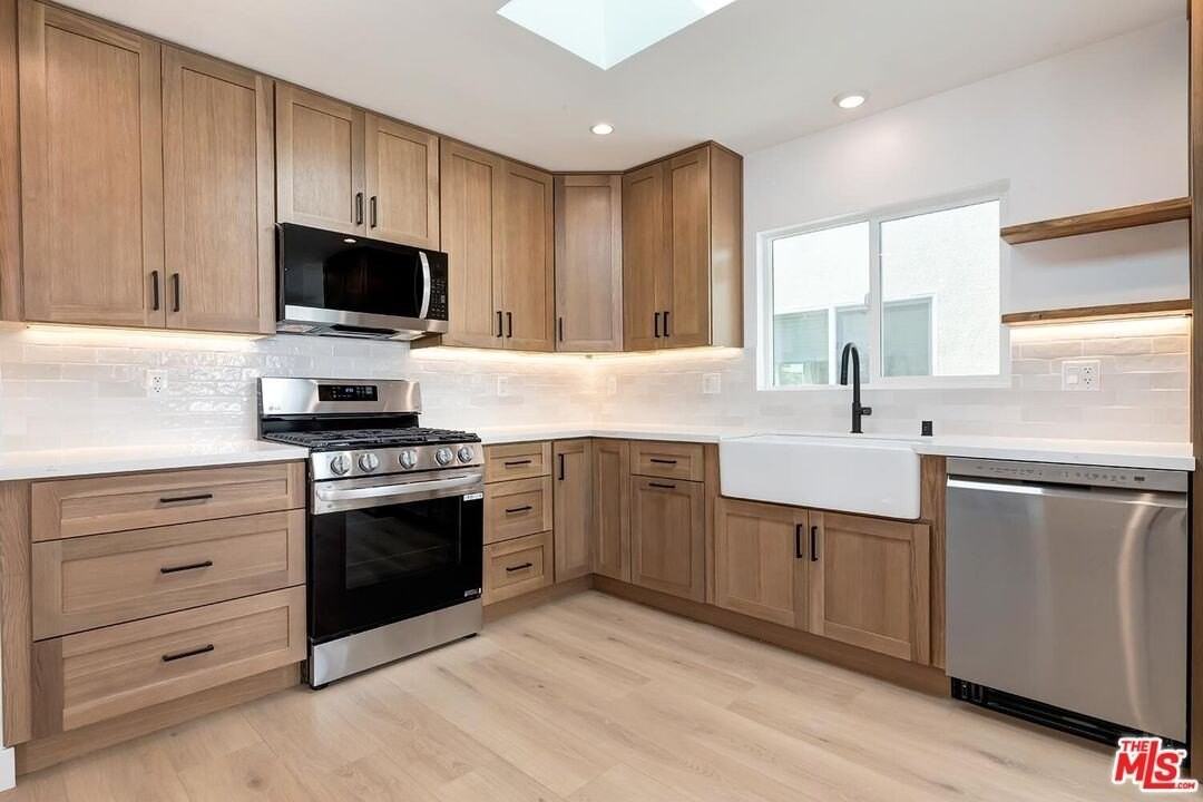 3431 Edgehill Drive - Photo 3 of 17