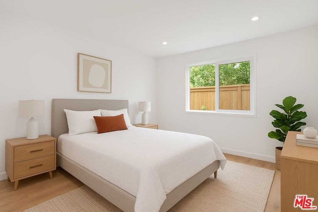 3431 Edgehill Drive - Photo 5 of 17