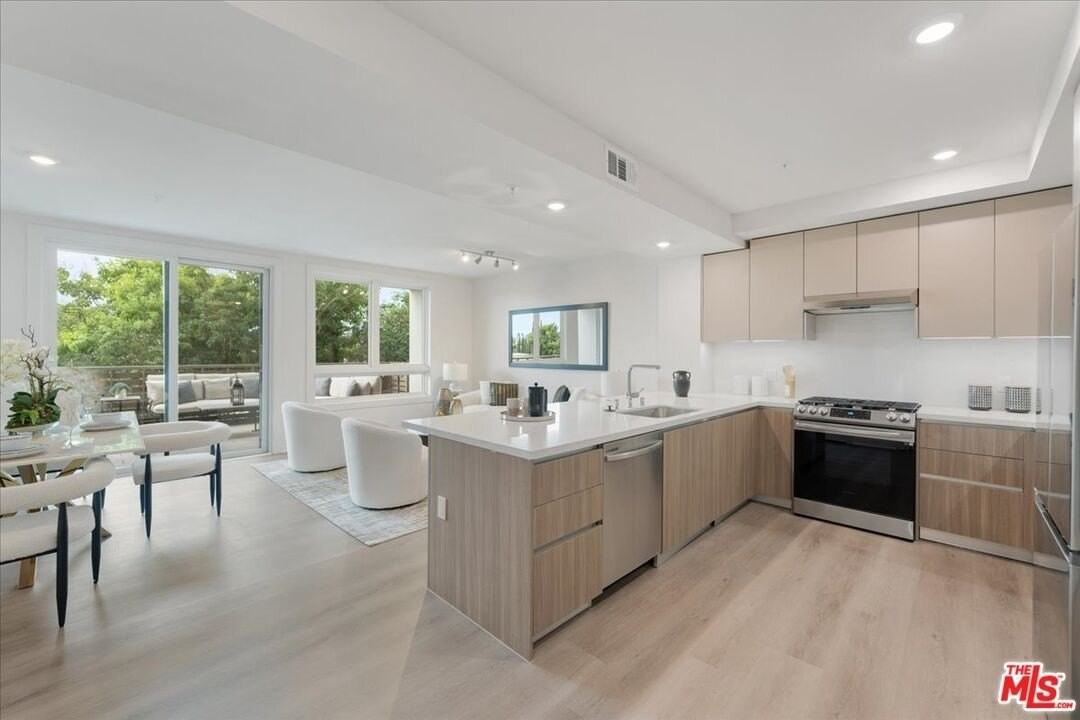 860 E Valley Blvd - Photo 5 of 19