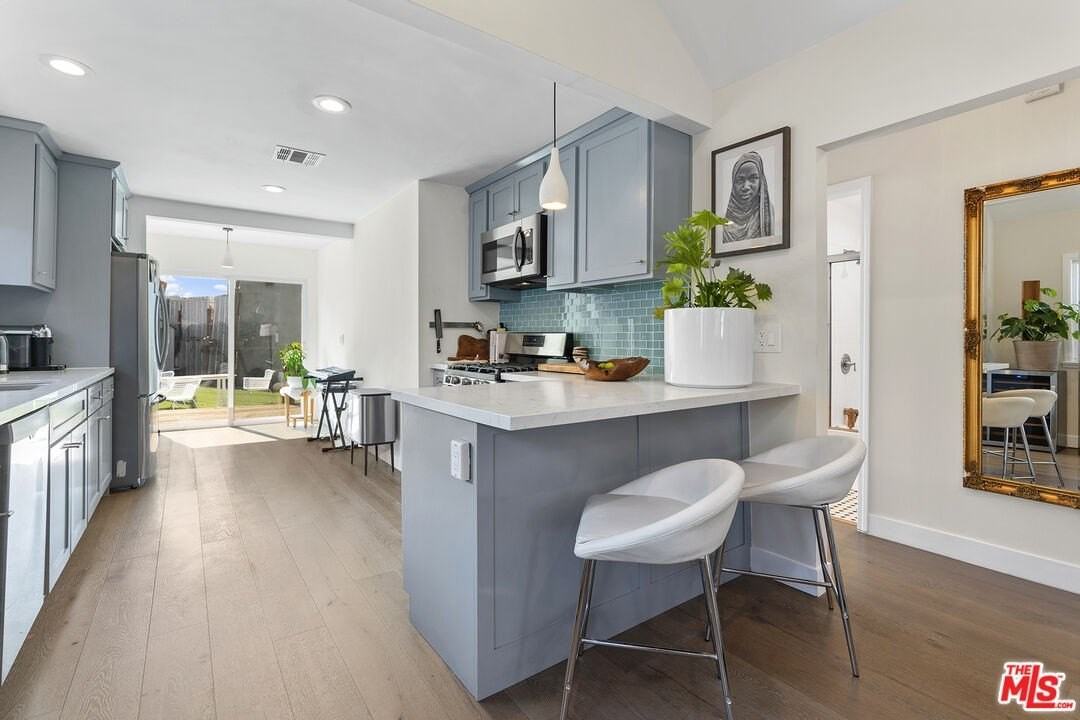 2540 West Blvd - Photo 3 of 15