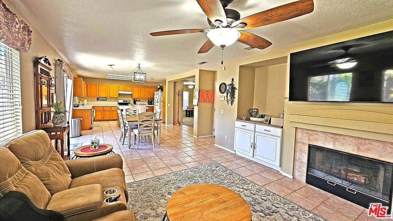 16462 Turnbury Court - Photo 5 of 27