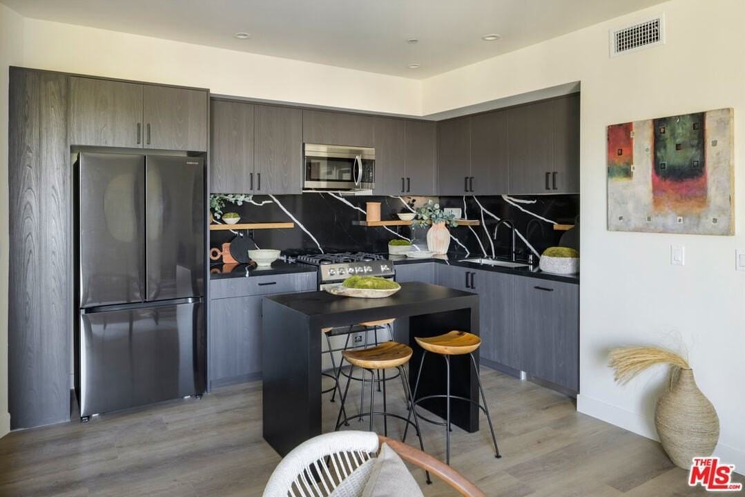 1110 South Spaulding Avenue #102 - Photo 5 of 13