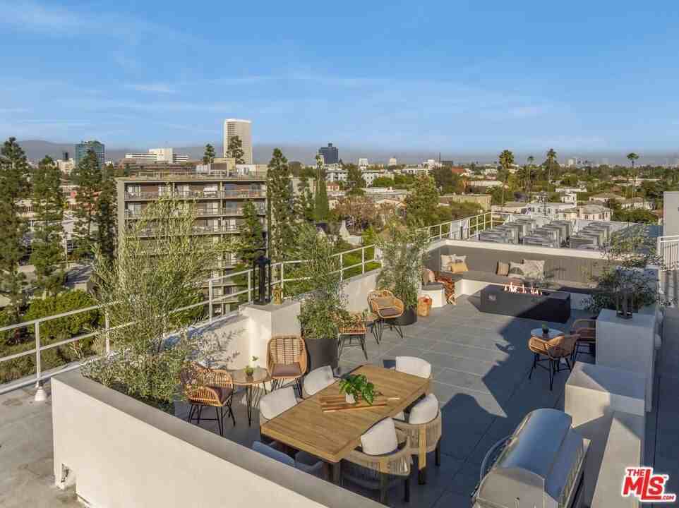 1110 South Spaulding Avenue #102 - Photo 7 of 13