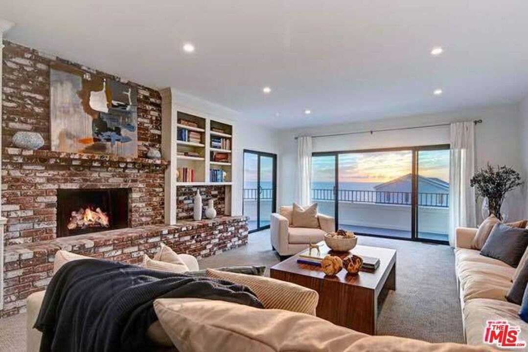 201 Redlands St - Photo 3 of 28