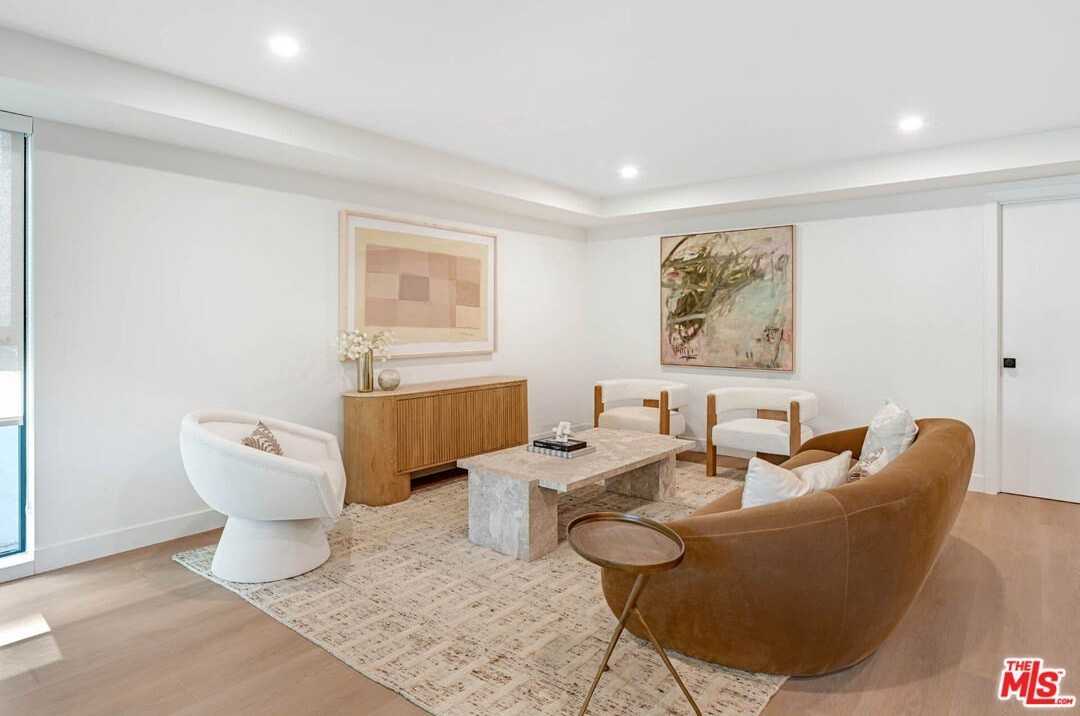 350 North Palm Drive #106 - Photo 4 of 15