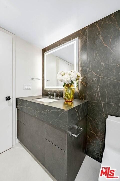 350 North Palm Drive #106 - Photo 7 of 15