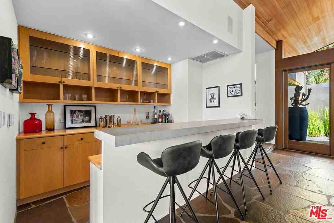 4305 Clear Valley Dr - Photo 5 of 42