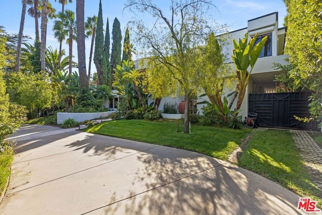 605 North Hillcrest Road - Photo 2 of 36