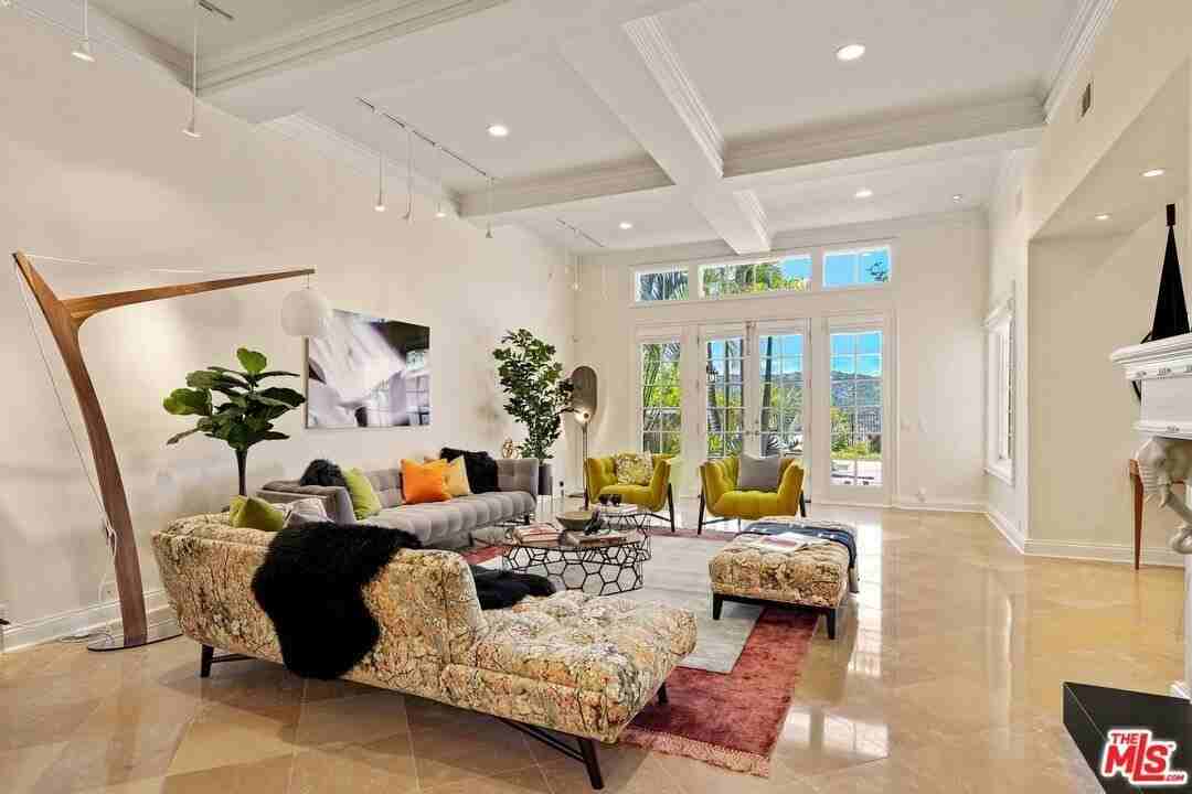 2305 Canyonback Road - Photo 7 of 50