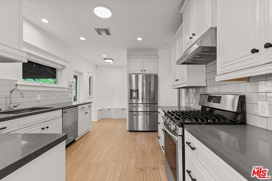 8467 West 4th Street - Photo 3 of 12