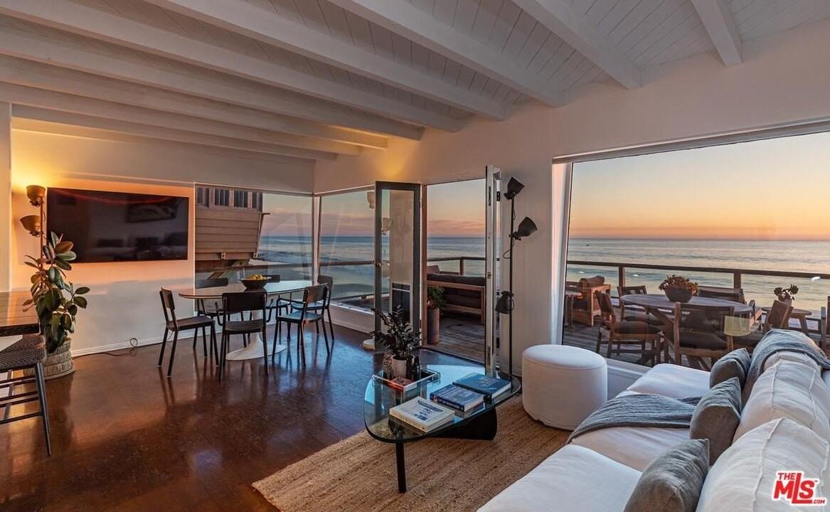 42602 Pacific Coast Highway - Photo 5 of 24