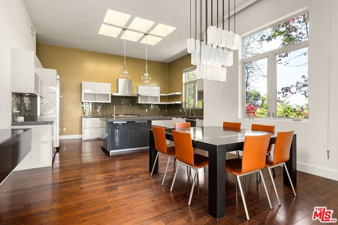 3255 Fernwood Ave - Photo 6 of 25