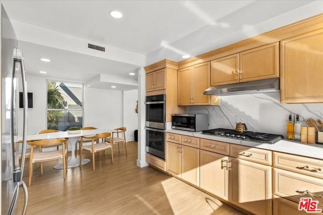 1650 Clear View Drive - Photo 6 of 31