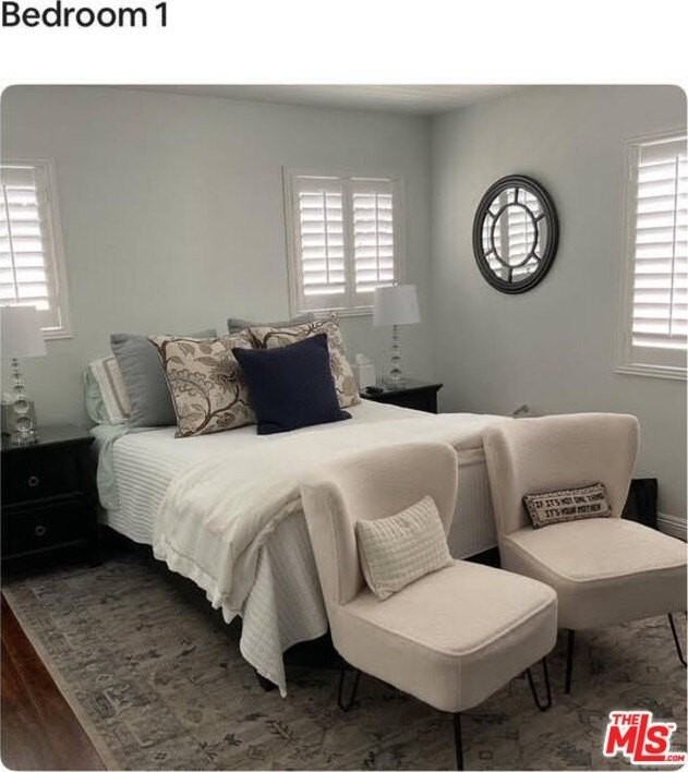 2821 S Harcourt Ave - Photo 3 of 9