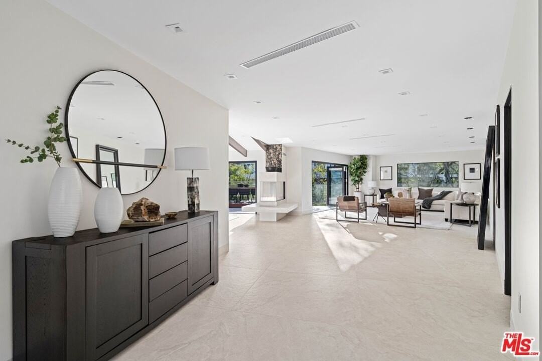 2301 Donella Circle - Photo 2 of 34