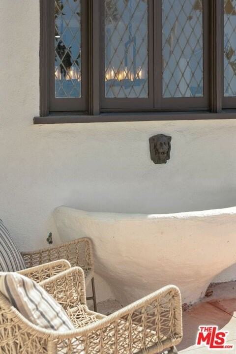 802 S Cochran Ave - Photo 7 of 50