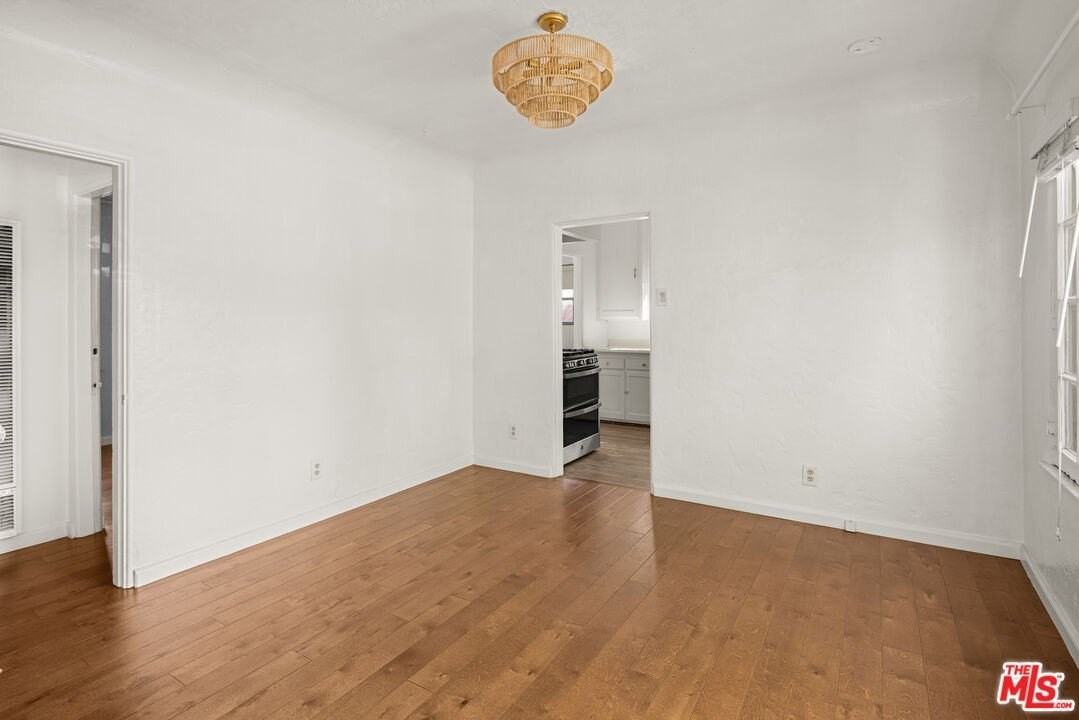 1708 Glyndon Ave - Photo 5 of 21