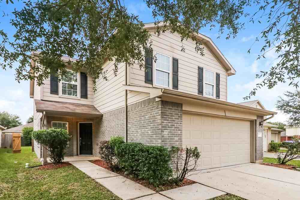 13214 Montclair Pint Court - Photo 4 of 17