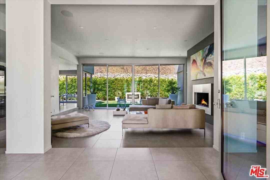 1175 Los Robles Drive - Photo 7 of 50