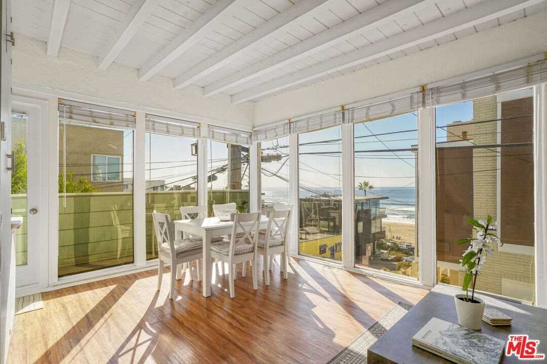 4400 Ocean Drive - Photo 6 of 40