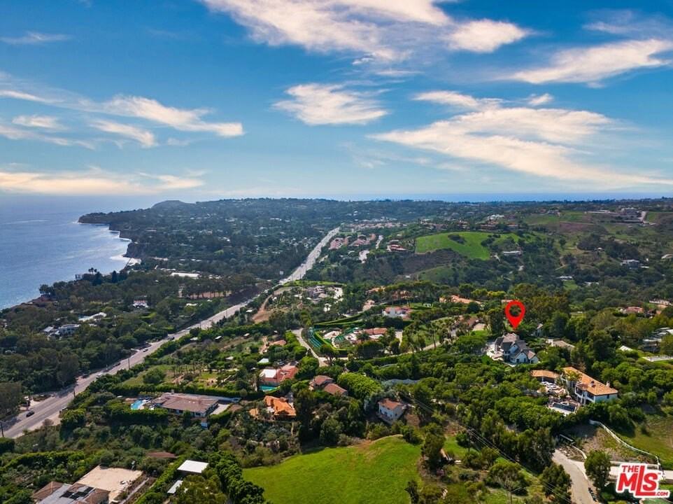 27931 Winding Way - Photo 5 of 50