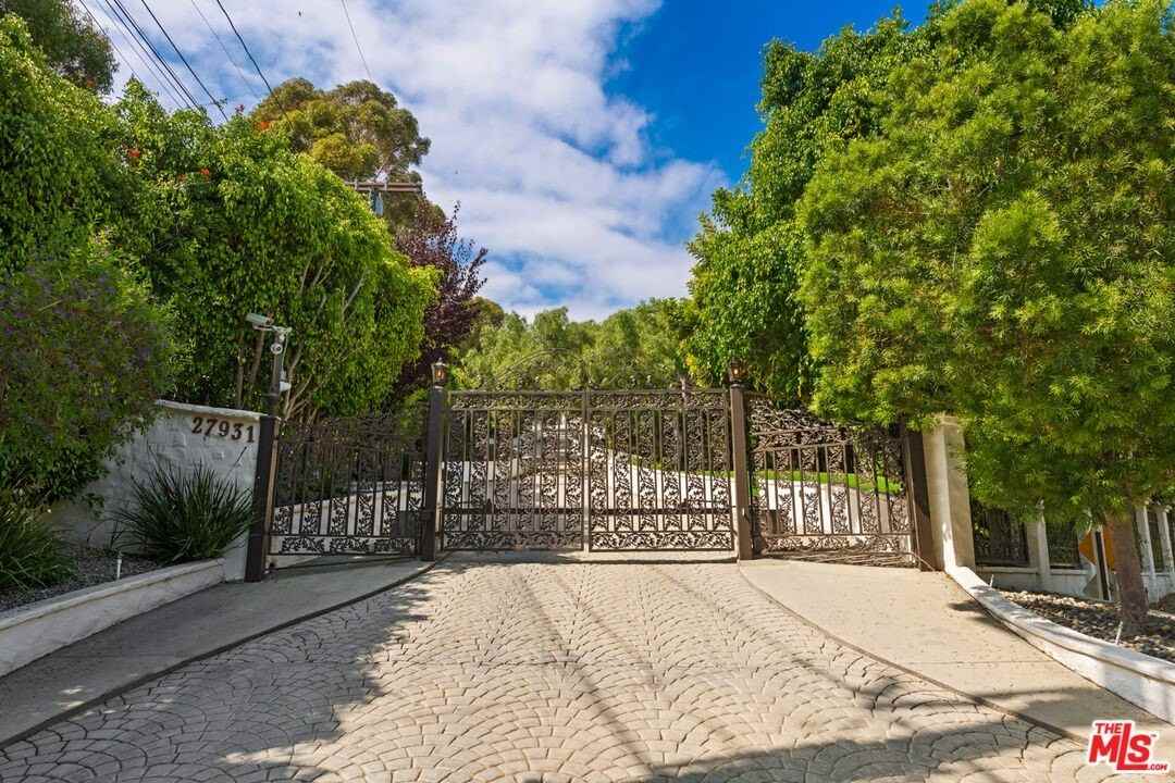 27931 Winding Way - Photo 6 of 50