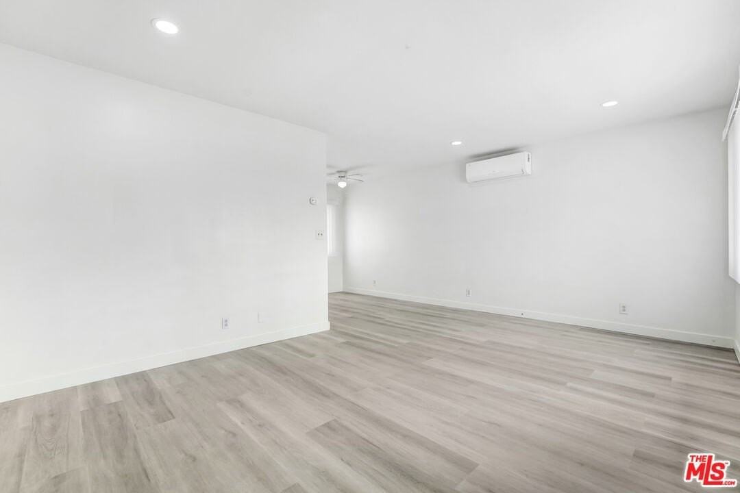 1255 26th St #1 - Photo 3 of 10