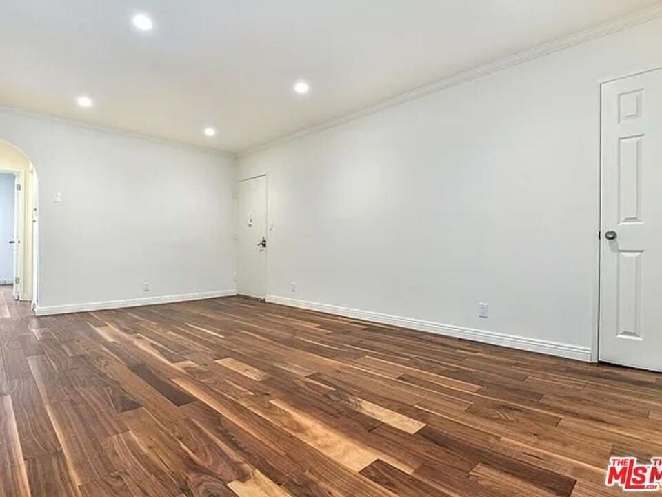 1112 North Olive Drive #F