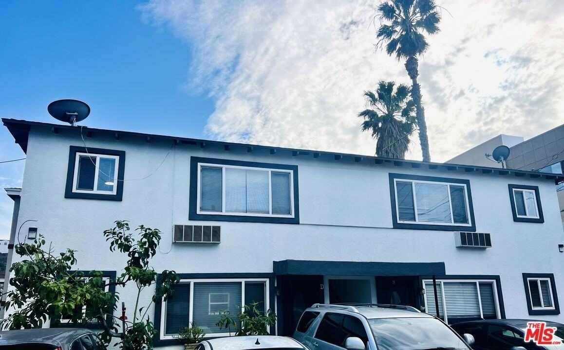 600 East Chevy Chase Drive #G - Photo 4 of 22