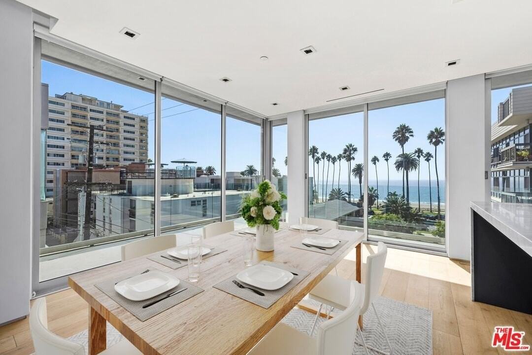 1012 2nd St Apt 4 #4 - Photo 4 of 19