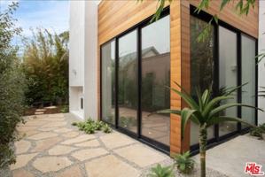 featured image of 1033 Grant Street