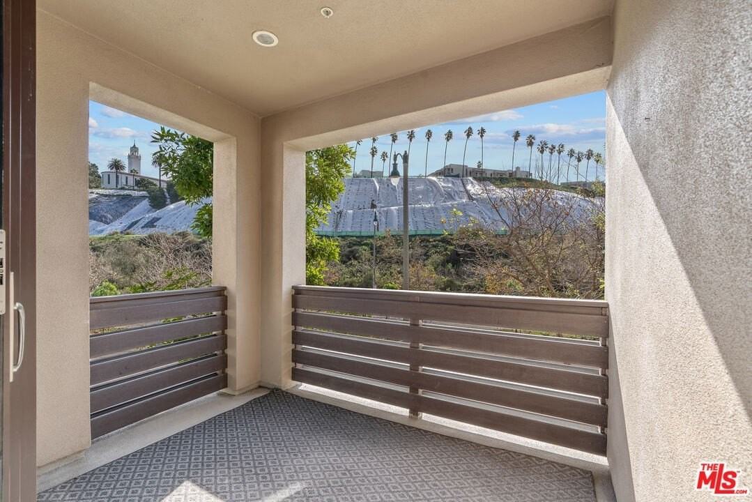 12860 S Seaglass Cir - Photo 6 of 44