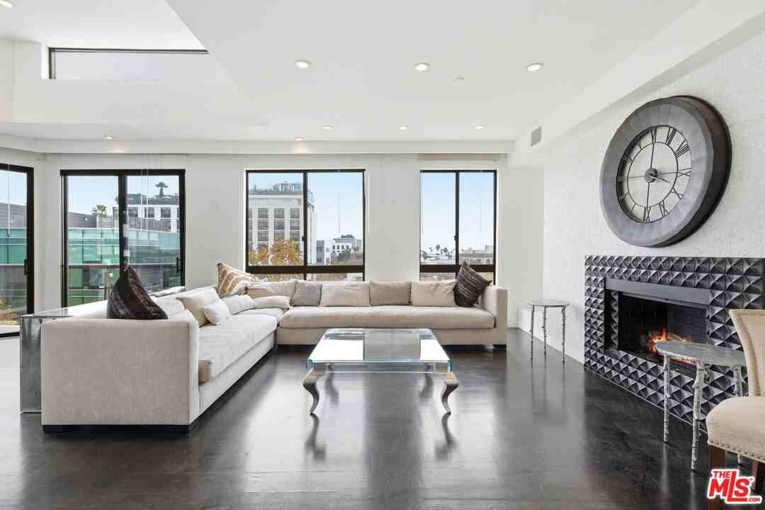 121 S Canon Dr Unit 401 - Photo 5 of 31