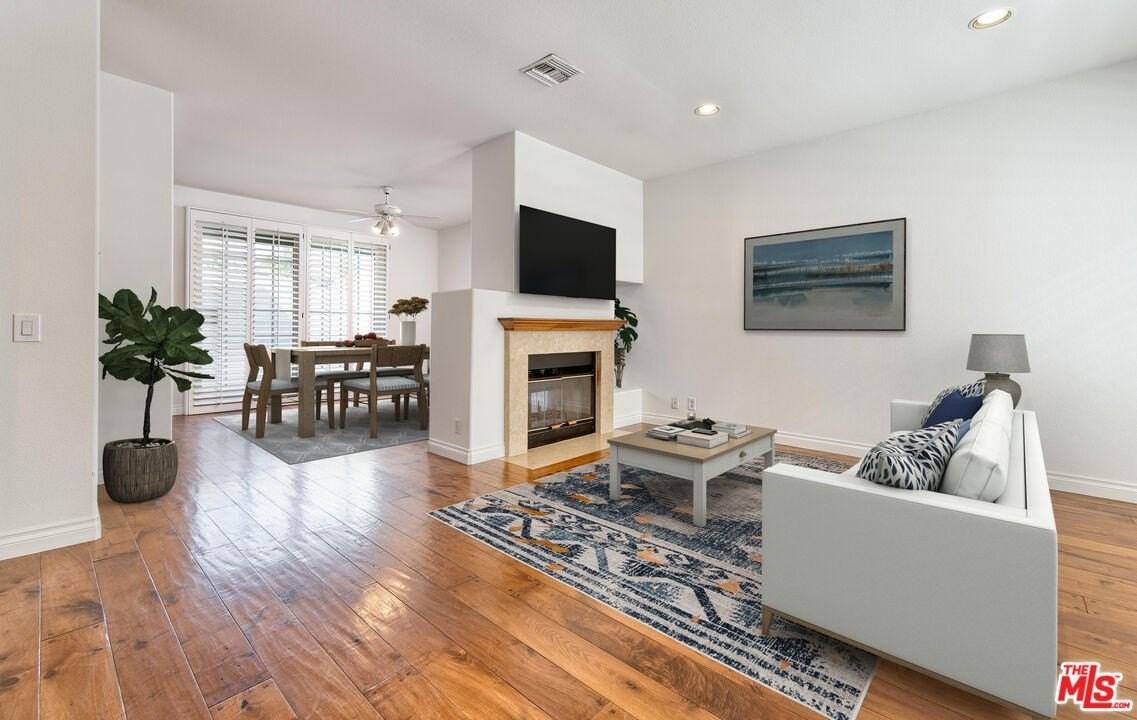 2333 Oak Street #2 - Photo 3 of 30