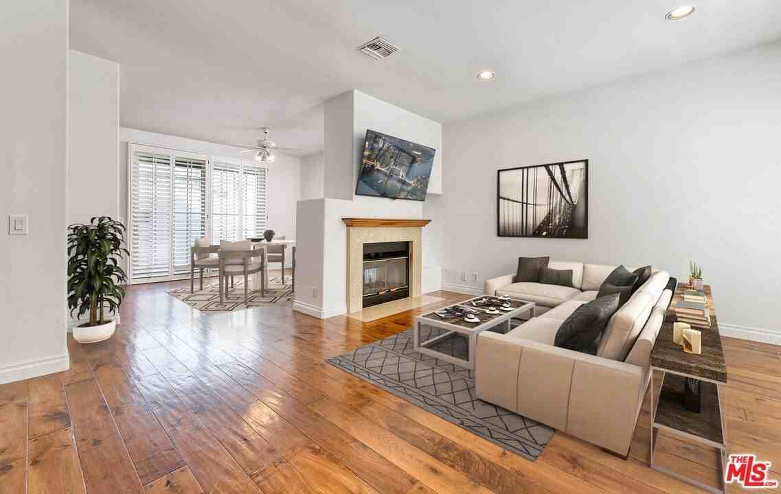 2333 Oak Street #2 - Photo 7 of 30