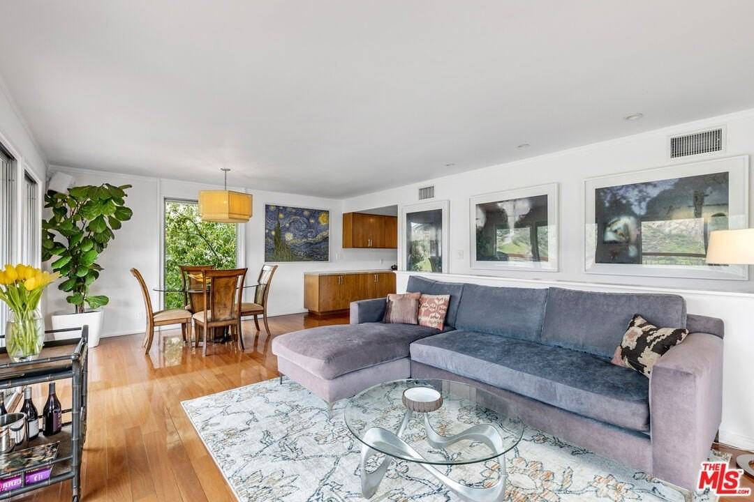 2843 Lambert Dr - Photo 7 of 28