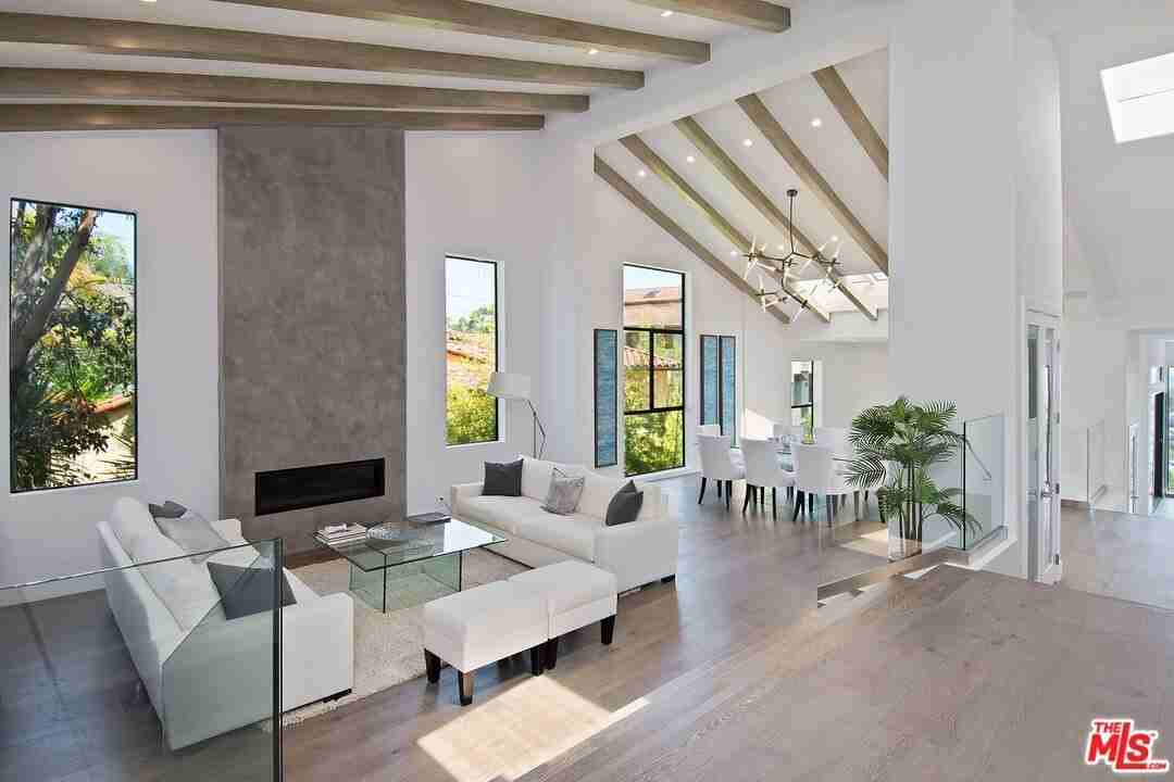 4130 Parva Ave - Photo 5 of 50