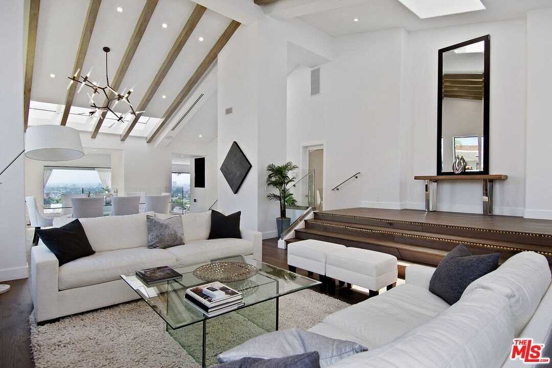 4130 Parva Ave - Photo 7 of 50