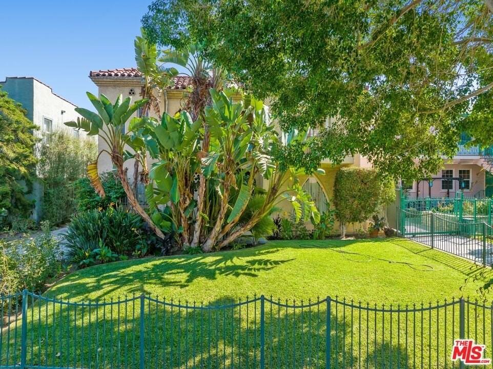 1232 S Orange Grove Ave - Photo 3 of 36