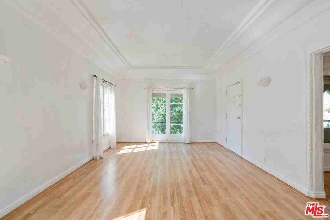 1232 S Orange Grove Ave - Photo 7 of 36