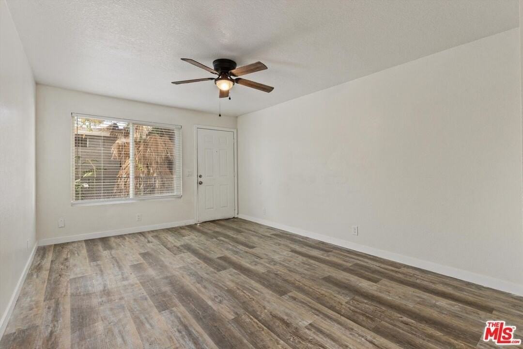 331 East Washington Avenue #F - Photo 5 of 19