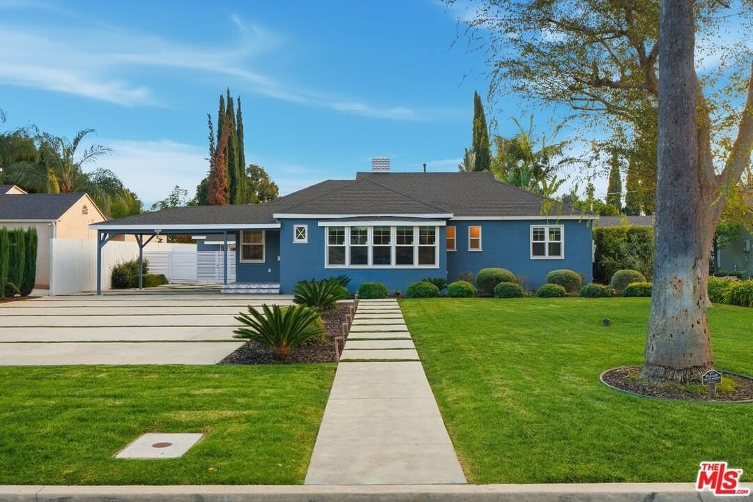 15040 Hamlin Street - Photo 2 of 50